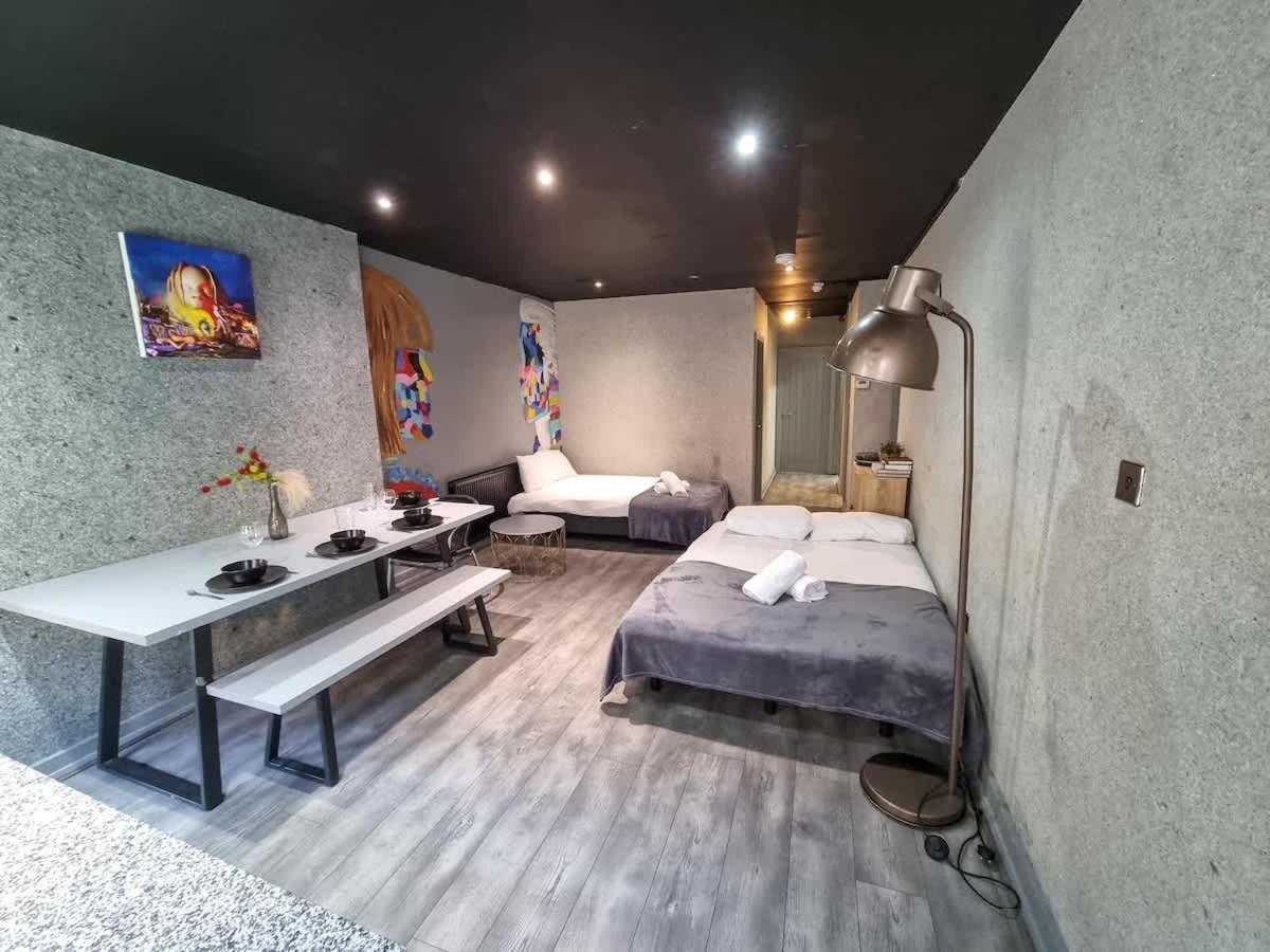 Centre Flat By Superhost * Manchester